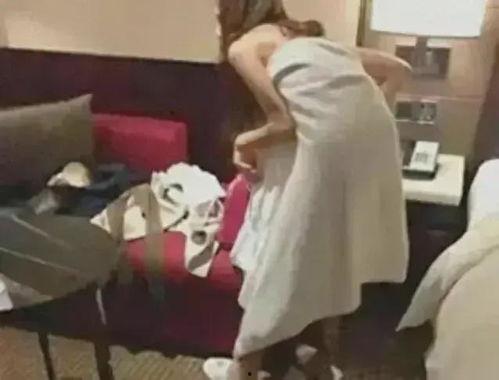 小潘女幼师吃瓜视频,揭秘幼儿园里的欢乐时光 小潘女幼师吃瓜视频,揭秘幼儿园里的欢乐时光
