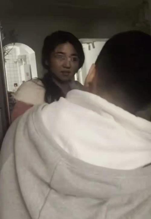 农村妇女吃瓜视频,欢乐时光记录乡村生活 农村妇女吃瓜视频,欢乐时光记录乡村生活