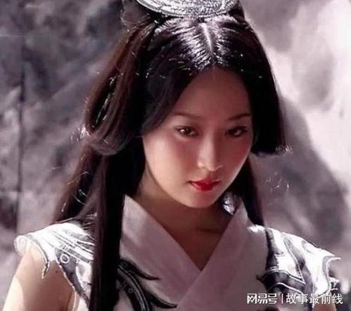 白冰吃蜜瓜视频,镜头下的悠闲夏日 白冰吃蜜瓜视频,镜头下的悠闲夏日